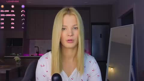 Snapshot of lovely_babyy chatting on 5, 5, 2026 Jenny online show from 5, 5, 2026