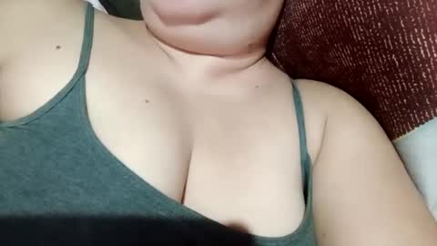 lovely_orchid online show from 25, 12, 2024