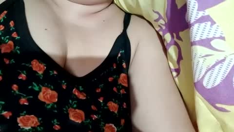 lovely_orchid online show from 12, 1, 2025