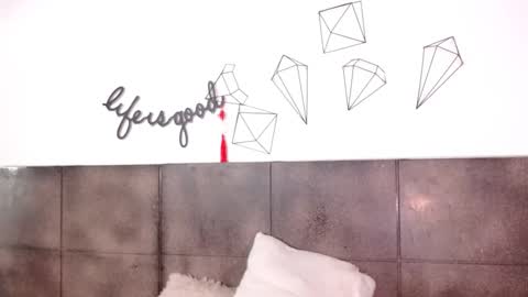 Hi guys online show from 28, 2, 2025