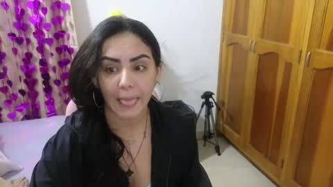 Snapshot of lovely_trix_ chatting on 11, 2, 2025 Trix online show from 11, 2, 2025