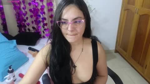 Snapshot of lovely_trix_ chatting on 27, 2, 2025 Trix online show from 27, 2, 2025