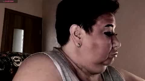 Snapshot of lovelyboobsx chatting on 22, 6, 2026 Anelana online show from 22, 6, 2026