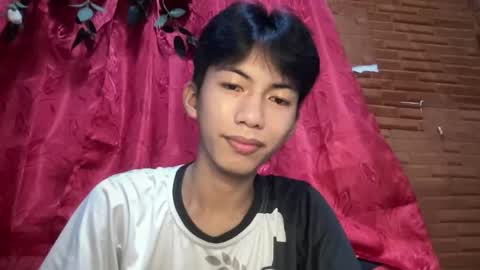 Snapshot of lovelyboy_jm chatting on 11, 5, 2026 lovelyboy_jm online show from 11, 5, 2026