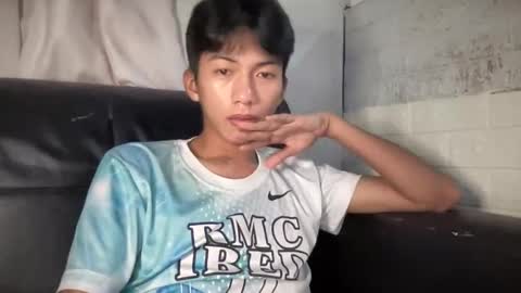 Snapshot of lovelyboy_jm chatting on 12, 5, 2026 lovelyboy_jm online show from 12, 5, 2026