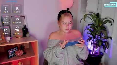 Snapshot of lovelygirl45 chatting on 24, 2, 2026 Valerie online show from 24, 2, 2026