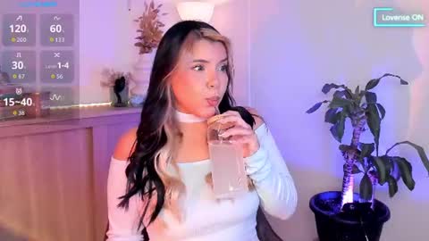 Snapshot of lovelygirl45 chatting on 3, 7, 2026 Valerie online show from 3, 7, 2026