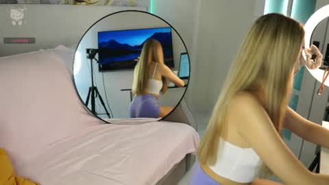 Snapshot of lovelygracee chatting on 12, 6, 2026 lovelygracee online show from 12, 6, 2026