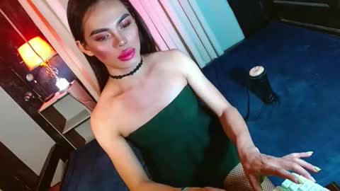 lovelymiss_shyna11 online show from 27, 2, 2025