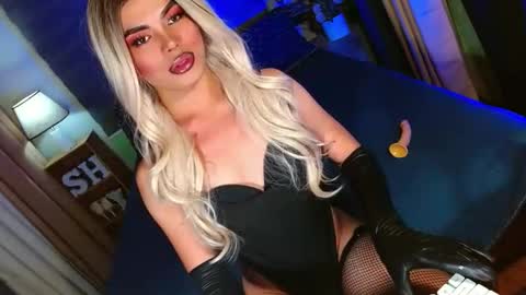 lovelymiss_shyna11 online show from 22, 12, 2025