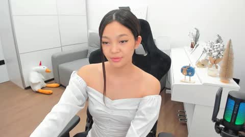 kim online show from 17, 12, 2024