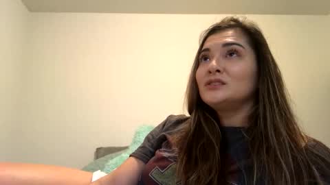 Queen Aria  online show from 24, 10, 2025