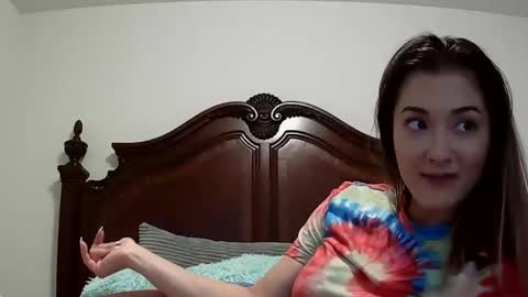 Queen Aria  online show from 28, 11, 2025