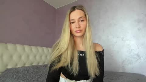 Lovely Rose online show from 13, 2, 2026