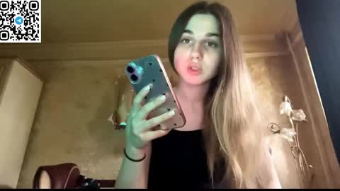 Snapshot of lovelysilk_63 chatting on 17, 5, 2026 ELA online show from 17, 5, 2026