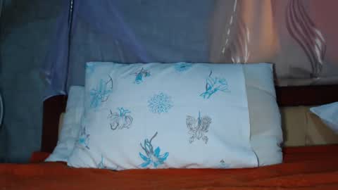 miss fancy louis online show from 5, 3, 2025