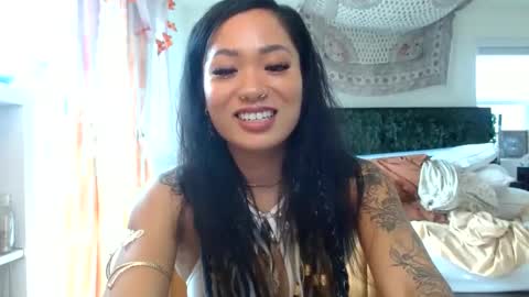 Snapshot of lovelyxmacii chatting on 11, 11, 2025 lovelyxmacii online show from 11, 11, 2025