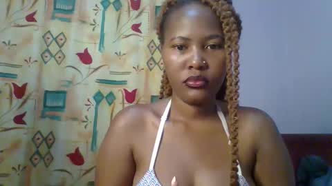 Snapshot of lovelyy_dreams chatting on 20, 4, 2026 Hanna online show from 20, 4, 2026