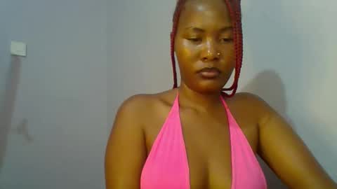 Snapshot of lovelyy_dreams chatting on 28, 4, 2026 Hanna online show from 28, 4, 2026