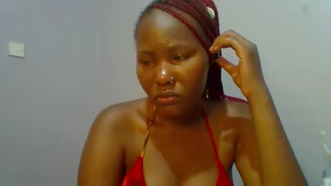 Snapshot of lovelyy_dreams chatting on 18, 5, 2026 Hanna online show from 18, 5, 2026