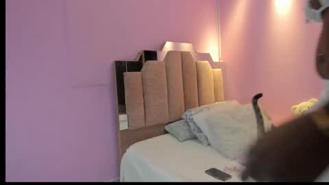 L O V E  online show from 25, 9, 2025