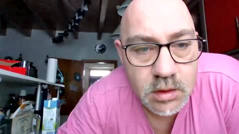 lover010983 online show from 16, 2, 2025