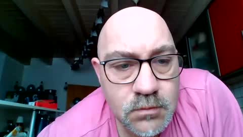 lover010983 online show from 17, 2, 2025