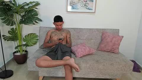 LILLY AND TRAVIS  online show from 9, 2, 2026