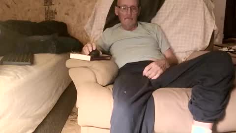 Snapshot of lovesex6565 chatting on 25, 11, 2025 just here to have fun and cum online show from 25, 11, 2025