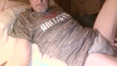 Snapshot of lovesex6565 chatting on 4, 12, 2025 just here to have fun and cum online show from 4, 12, 2025