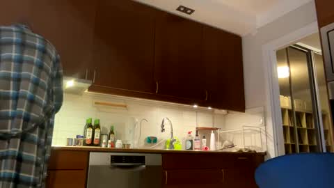 loveshine_ online show from 23, 12, 2024