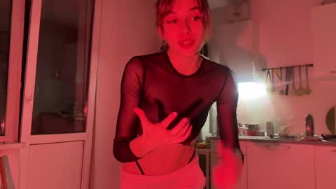 lovesstation online show from 23, 1, 2025