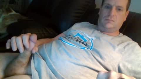 Snapshot of lovetocum37 chatting on 2, 4, 2026 lovetocum37 online show from 2, 4, 2026