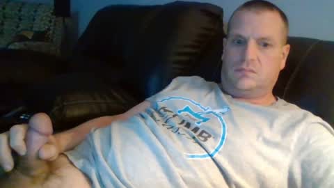 Snapshot of lovetocum37 chatting on 6, 4, 2026 lovetocum37 online show from 6, 4, 2026