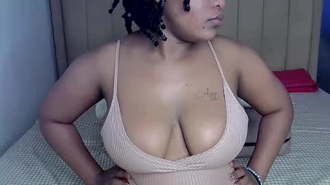 Snapshot of loveydivah chatting on 14, 9, 2025 loveydivah online show from 14, 9, 2025