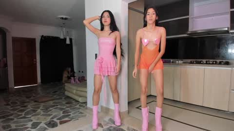 Snapshot of loving_ladies chatting on 26, 12, 2024 Leslie Emily and New girl Sophie online show from 26, 12, 2024
