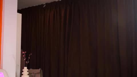 Nora online show from 7, 3, 2026