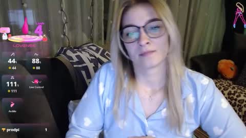 Antonia online show from 3, 3, 2026