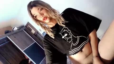 Lovingmonaru969 online show from 11, 10, 2025