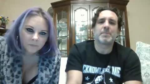 lovleybutwild online show from 29, 11, 2025