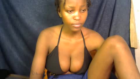 lovly_lastborn online show from 29, 9, 2025