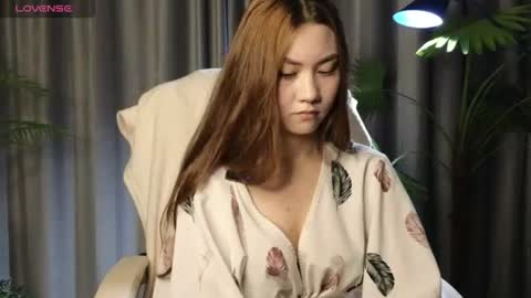 Snapshot of lowkeywild_ chatting on 9, 7, 2026 lowkeywild_ online show from 9, 7, 2026