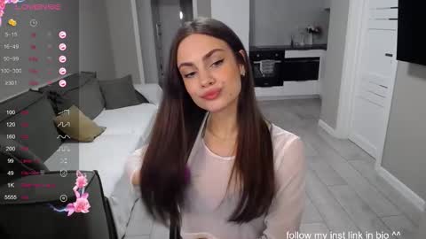 Snapshot of loxy_ chatting on 21, 9, 2025 Loxy online show from 21, 9, 2025