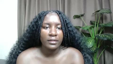 loyalcutie online show from 4, 3, 2025