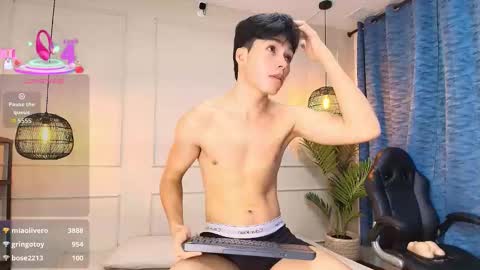 lUAN online show from 17, 11, 2025