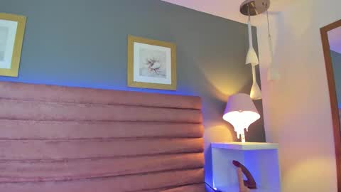 LuankaKozlov online show from 6, 1, 2026