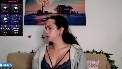 Snapshot of luara_ chatting on 3, 4, 2026 luara_ online show from 3, 4, 2026