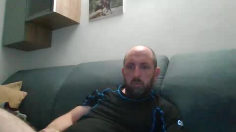 Snapshot of lucabeech88 chatting on 10, 10, 2025 Luca online show from 10, 10, 2025