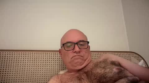 lucas10004 online show from 20, 10, 2025