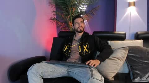 Lucas online show from 9, 4, 2026